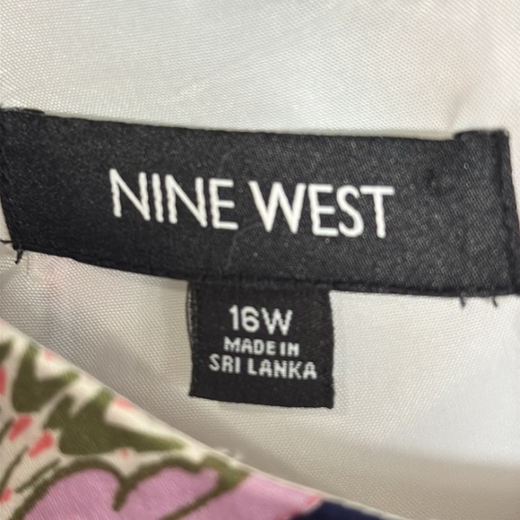 Nine West Floral Sleeveless Dress empire‎ cut Multicolor Design plus size 16W - Picture 2 of 11